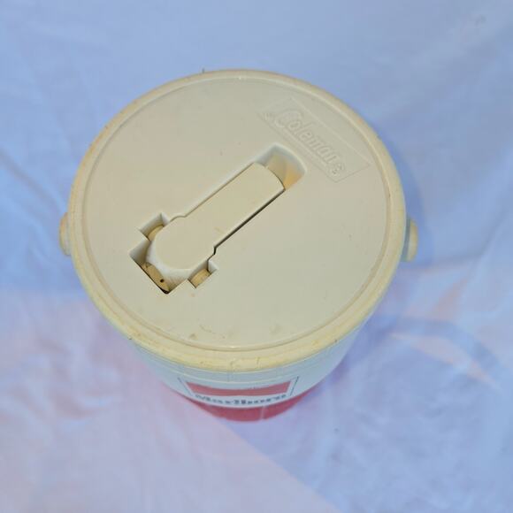 Marlboro Coleman Cooler Water Jug 1/2 Gallon Vintage Swivel Spout Handles Red - Picture 12 of 15